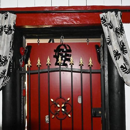 Love Room Donjon Dol In Love Bdsm Dol-de-Bretagne Bagian luar foto